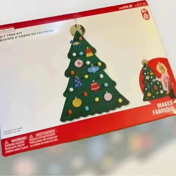 Creatology Christmas crafts felt tree, peace banner, and paper chains #Crafts - Picture 2 of 5